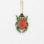 Metallic Green Legs / Cherry stone