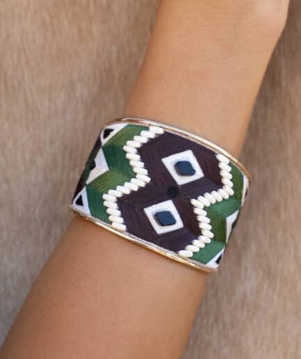 NAVAJO Big Bangle